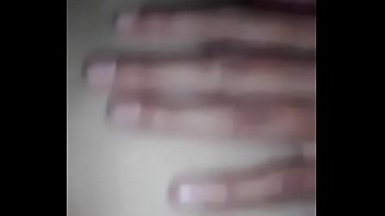Maria sandra Esquibel de córdoba capital argentina espiada en el baño de su casa filmada con un cabestrillo en el brazo de córdoba capital argentina