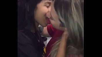 Lesbiaanas hermosas besandose